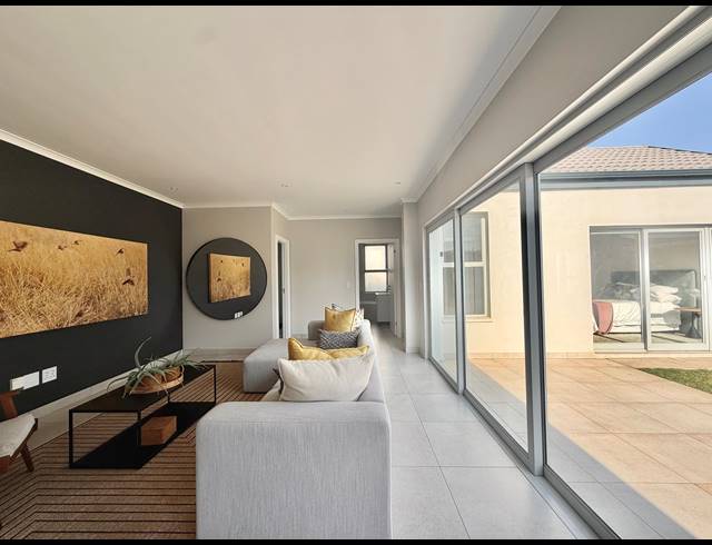 3 BEDROOM HOUSE FOR SALE IN SHEFFIELD BEACH